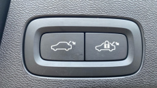 Volvo XC60 2.0 T8 [455] PHEV Ultra Dark 5dr AWD Geartronic Estate